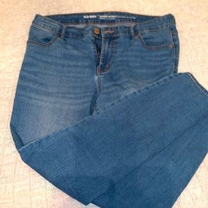 Old navy skinny jeggings.